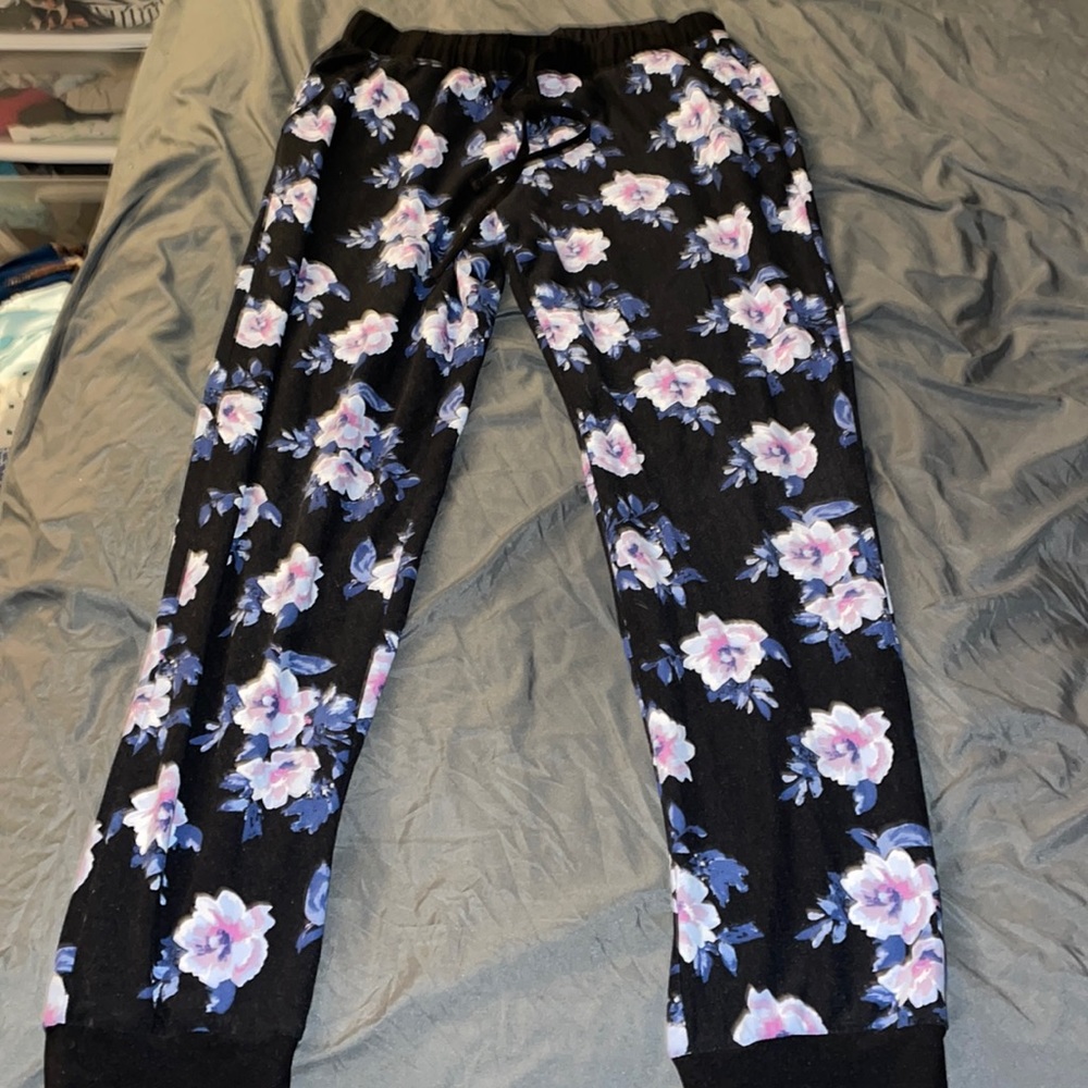 Pink Republic floral pants